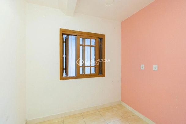 Casa com 2 quartos e 80m² para alugar em Harmonia, Canoas. - Photo 1