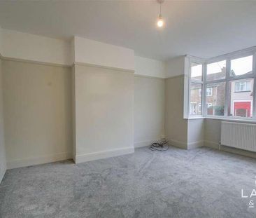 Park Road, Clacton-on-sea, CO15 - Photo 1