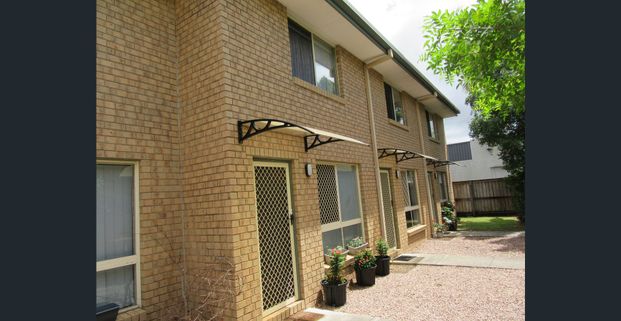 2 Bedroom Townhouse unit in Central Caboolture - Photo 1