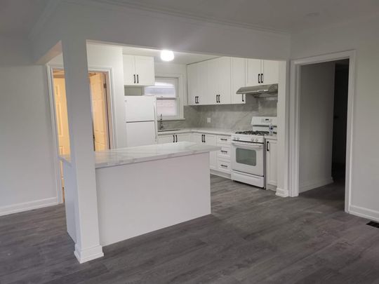 For Lease - 271 Conestoga Avenue, Richmond Hill, Ontario - Photo 1