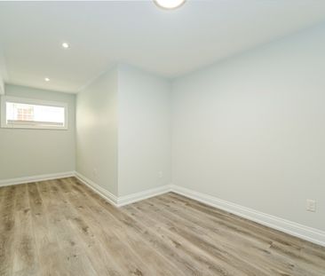 For Lease - 43 Hays Boulevard Unit# 2, Oakville, Ontario - Photo 5