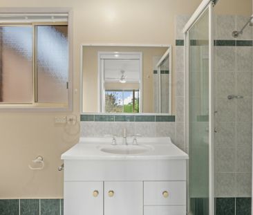 Charming Family Home in a Prime Location - Photo 4