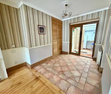 3 bedroom terraced house to rent - Photo 6