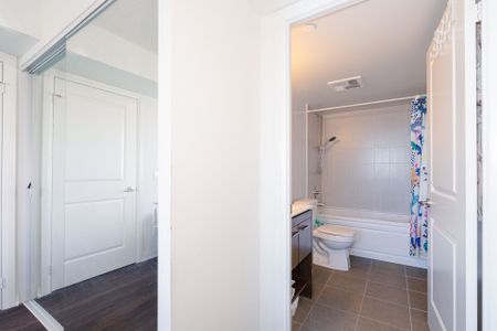 For Lease - 30 Meadowglen Place Unit# 2208, Toronto, Ontario - Photo 4