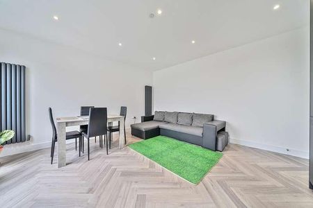Trinity Place, Bexleyheath, DA6 - Photo 2