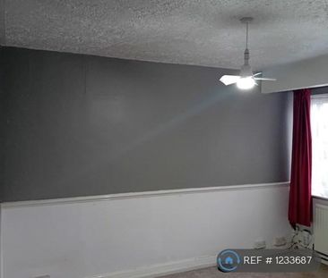 3 bedroom terraced house to rent - Photo 1