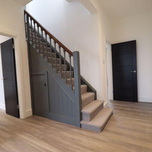 2 bedroom maisonette to rent - Photo 1