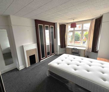 4 Bedroom Student Properties Headingley - Photo 4