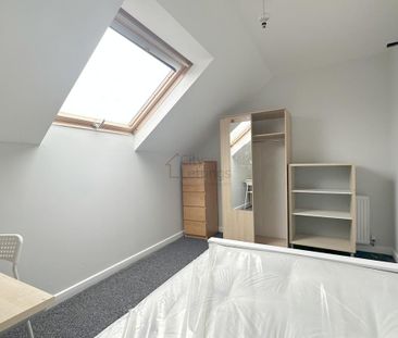 3 bedroom apartment to rent - Photo 4