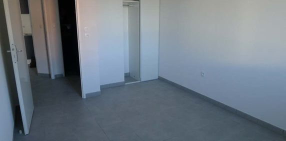 Apartment - Photo 2