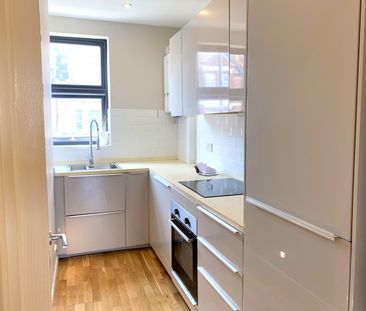 1 Bed Flat, High Street, CR7 - Photo 5