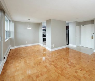 Royale Apartments - Photo 3