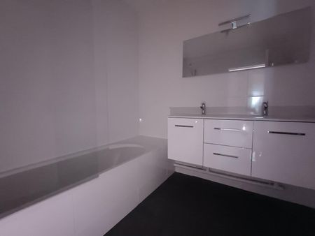 location Appartement T3 DE 70.14m² À LE CHESNAY - Photo 4