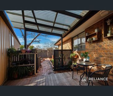 48 Golden Square Crescent, Hoppers Crossing, Vic 3029 - Photo 6