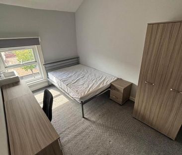 9 bedroom terraced house to rent - Photo 4