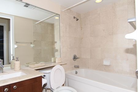 For Lease - 761 Bay Street Unit# 1807, Toronto, Ontario - Photo 4