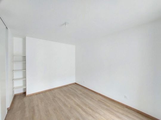 location Appartement T2 DE 42.01m² À PARCAY MESLAY - Photo 1