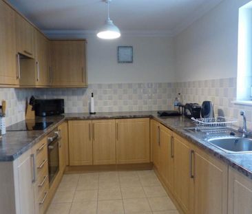 2 bedroom flat to rent - Photo 4