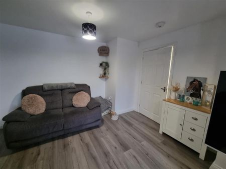 3 bedroom property to rent - Photo 2