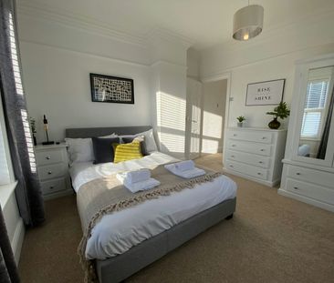 Terraced House to rent on - Photo 6