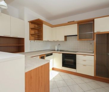 Galántai utca - garage included - Fotó 4