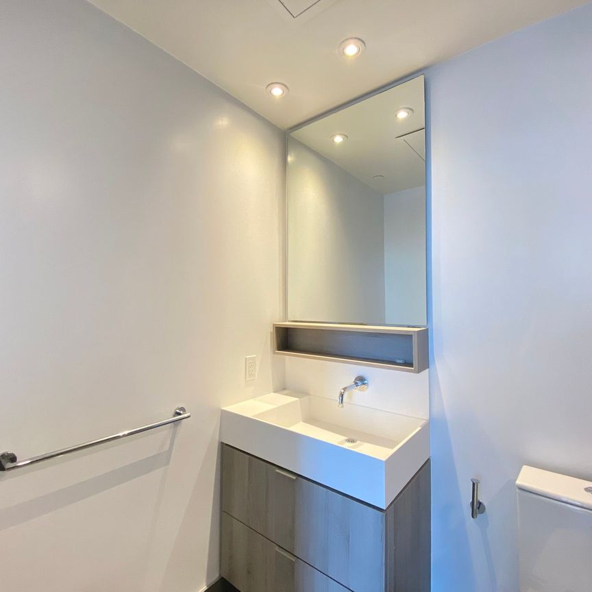 For Lease - 5 Soudan Avenue Unit# 1503, Toronto, Ontario - Photo 1
