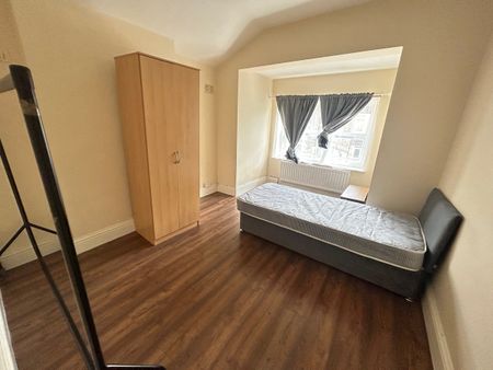 St James Road, Croydon, CR0 2 - Photo 2