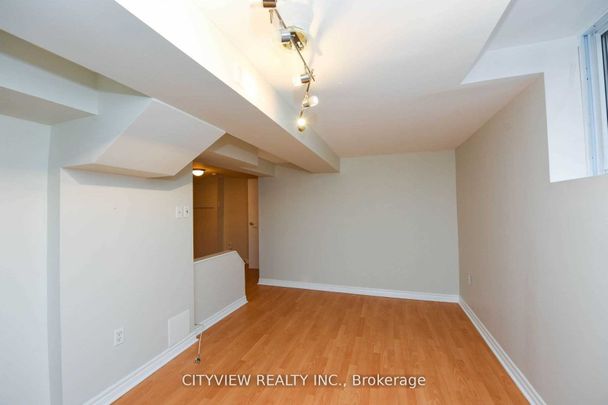 For Lease - 6459 Tisler Crescent, Mississauga, Ontario - Photo 1