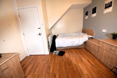 4 bedroom House in Thornville Grove, Leeds - Photo 3