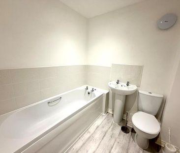 2 bedroom terraced house to rent - Photo 5