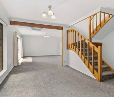 Quiet location and oozing character and charm - Photo 5