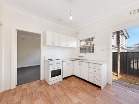 34 Percival Street, Maroubra NSW 2035 - House For Rent | Domain - Photo 3