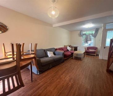 3 bedroom terraced house to rent - Photo 2