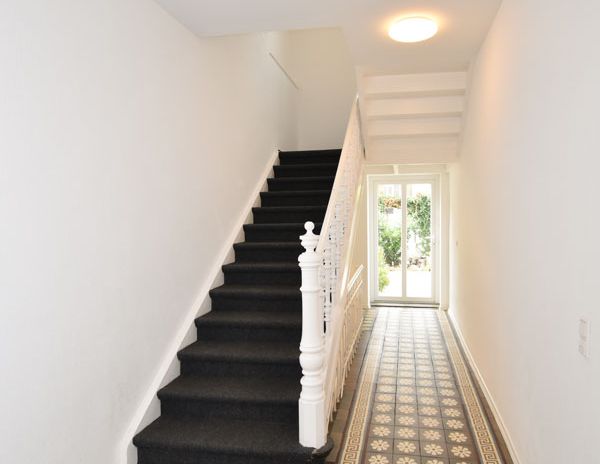 Kleine, sanierte 1-Zimmer-Wohnung mit Einbauküche in Schöningen! - Photo 1