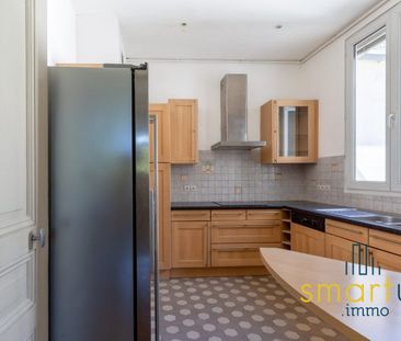 Appartement T5 - Dernier étage - Vue Champ de Mars - Photo 2