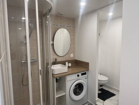 Loue bel appartement F2 meublé centre-ville du HAVRE (76) - Photo 4
