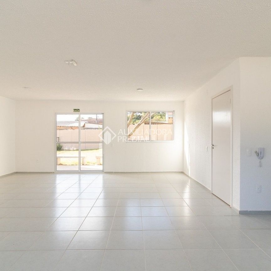 Apartamento com 2 quartos e 42m² para alugar em Ipanema, Porto Alegre. - Photo 1