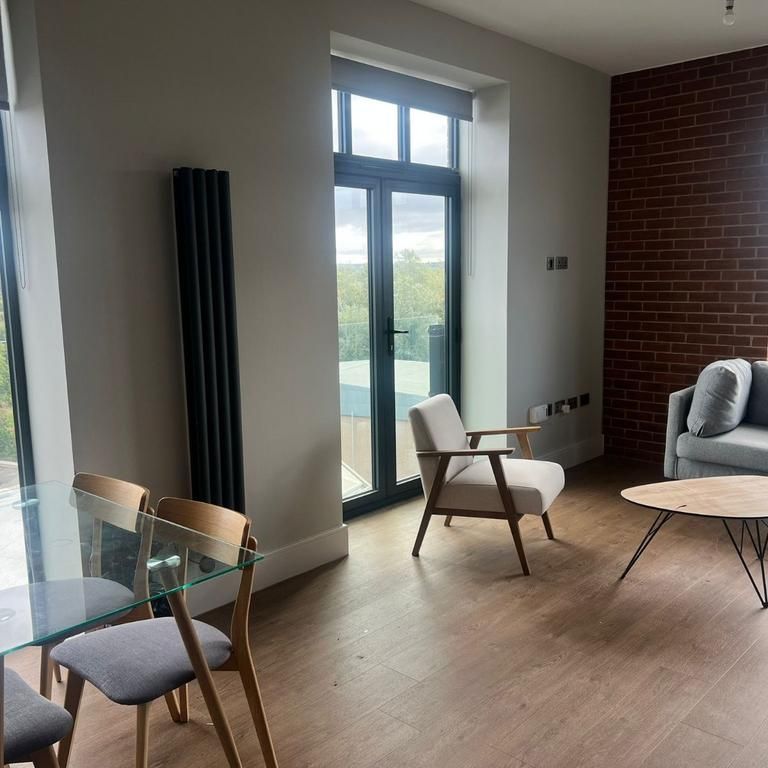 2 bedroom flat to rent - Photo 1