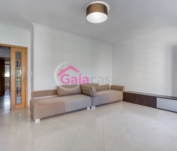 Apartamento T1 mobilado e equipado com lugar de garagem - Photo 1