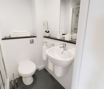 4 Bed Flat, Queensland Place, L7 - Photo 3