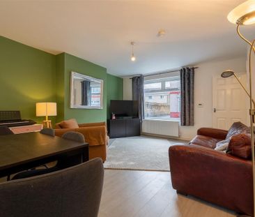 2 bedroom private hall to rent - Photo 1