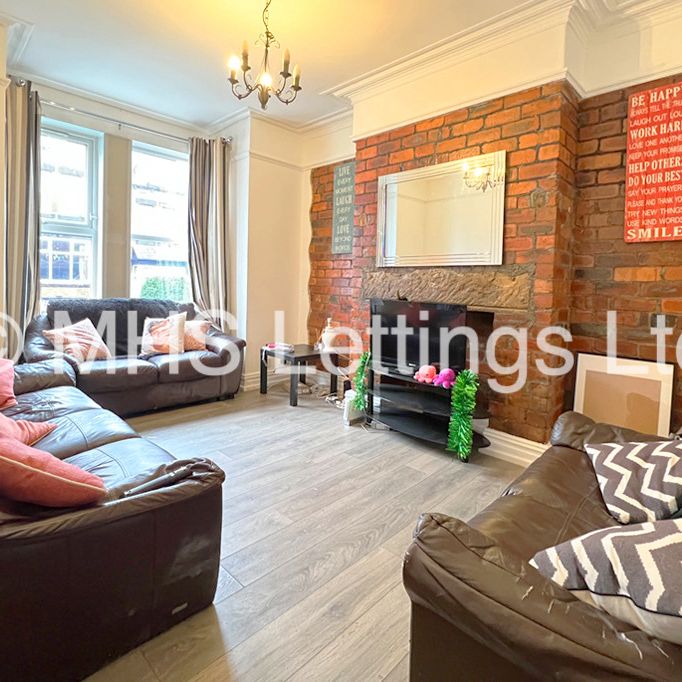 7 Bedroom Mid Terraced House for rent in Richmond Mount - Photo 1