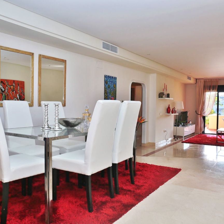 Middle Floor Apartment in Puerto Banús - Photo 1