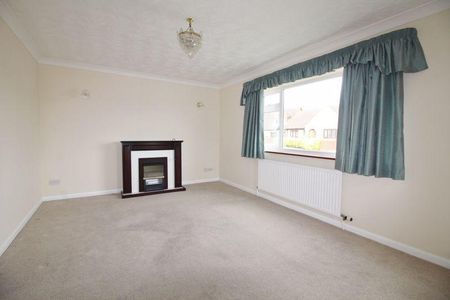 2 bedroom bungalow to rent - Photo 2