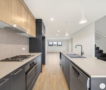 Spacious North facing Townhouse - Photo 2