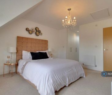 4 bedroom terraced house to rent - Photo 2
