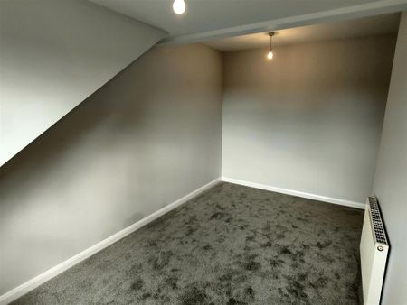 2 bedroom semi-detached house to rent - Photo 4