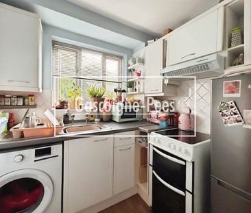 Chineham, RG24 - Photo 3