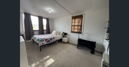 Spacious Family Home with Room to Move - Photo 3