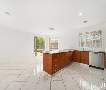 55 Lance Hill Avenue, Dunlop ACT 2615 - House For Rent | Domain - Photo 3